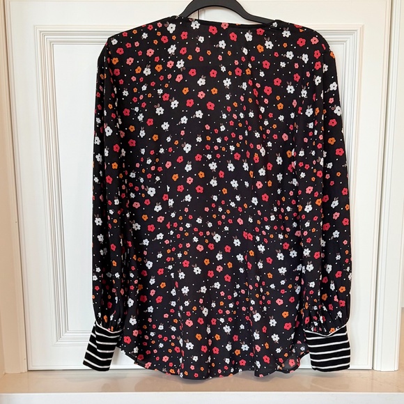 Cabi “Moulin Rouge” Cheerful Blouse – Black Floral (Style 3957) SZ Medium - Picture 3 of 4